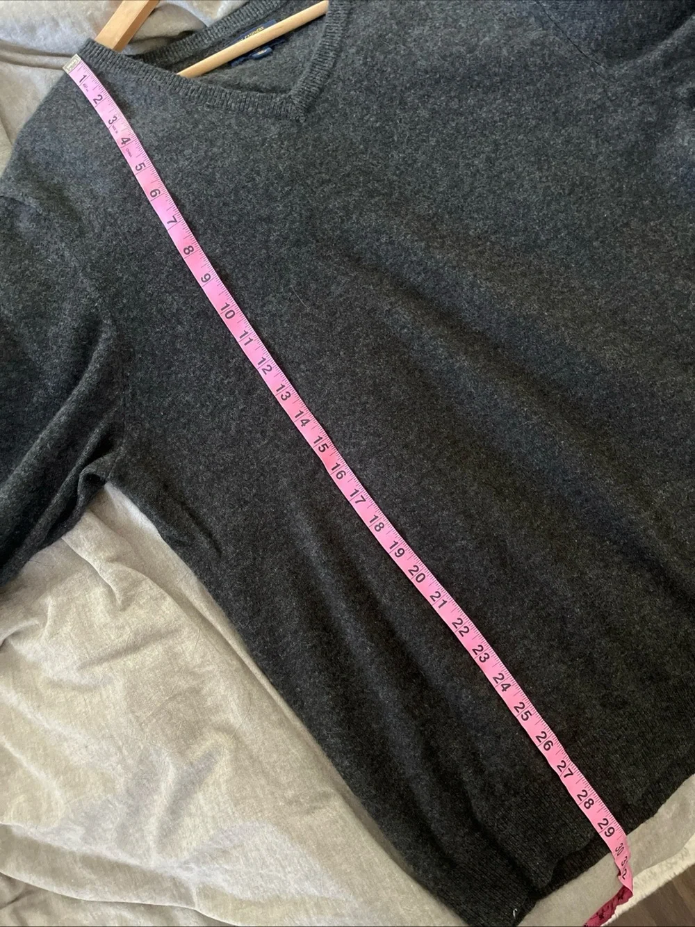 Club Room Men's 100% Cashmere Dark Charcoal V-Neck Sweater